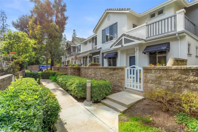 MLS: OC24044094 Condo For Sale