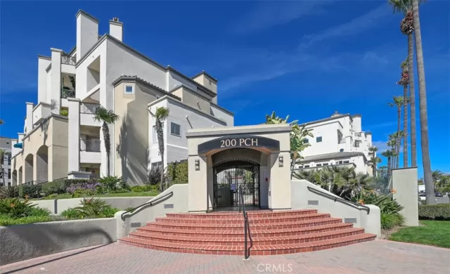 MLS: OC24044183 Condo For Sale