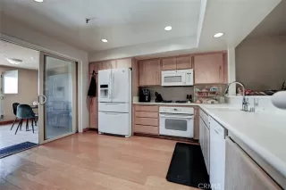 Photo #6: OC24044183 Listing