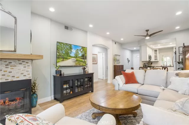 MLS: OC24044296 Condo For Sale