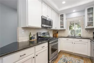 Photo #3: OC24044296 Listing