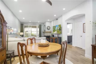 Photo #5: OC24044296 Listing