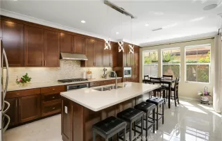 Photo #4: OC24044698 Listing