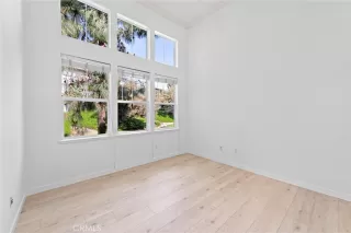 Photo #4: OC24044936 Listing 