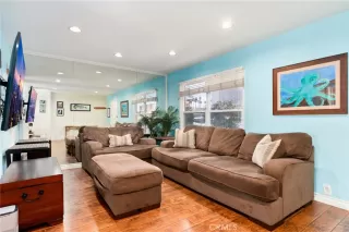 Photo #2: OC24045031 Listing 