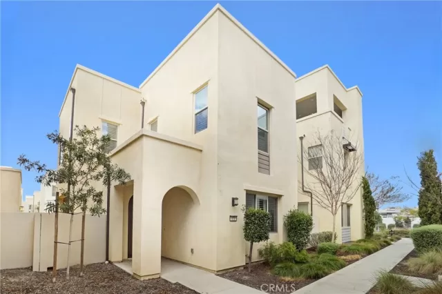 MLS: OC24045369 Condo For Sale