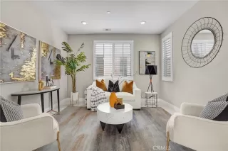 Photo #6: OC24045369 Listing