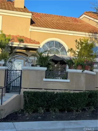 Photo #1: OC24045546 Listing 