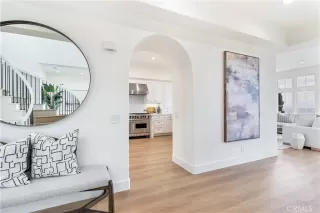 Photo #5: OC24045606 Listing 