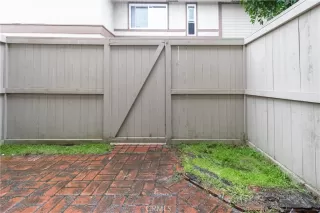 Photo #3: OC24045822 Listing