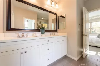 Photo #4: OC24046205 Listing