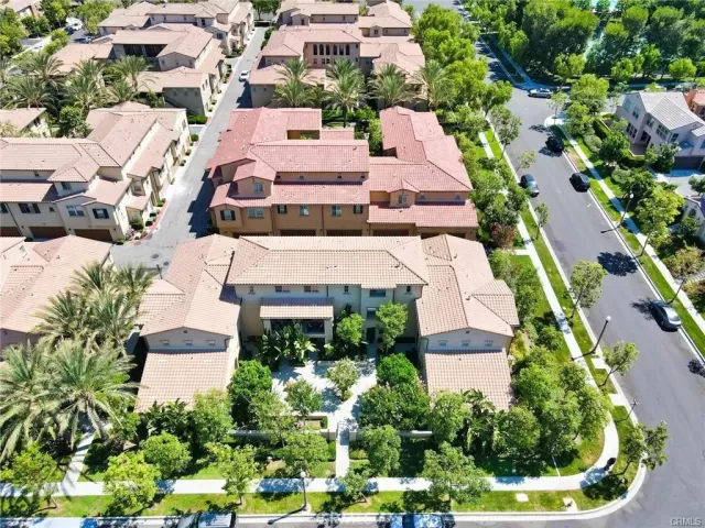 MLS: OC24046368 Condo For Sale