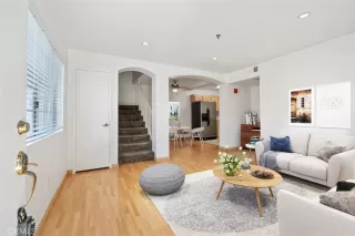 Photo #2: OC24046457 Listing 