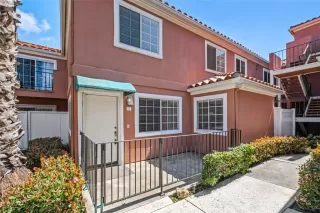 Photo #4: OC24046457 Listing 