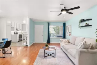 Photo #4: OC24046507 Listing 