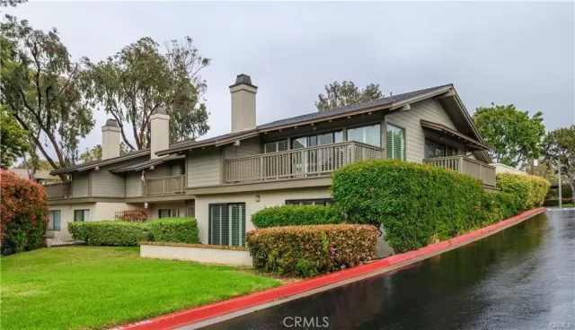 MLS: OC24047423 Condo For Sale