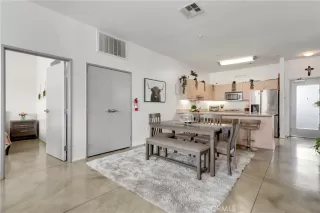 Photo #4: OC24047437 Listing 