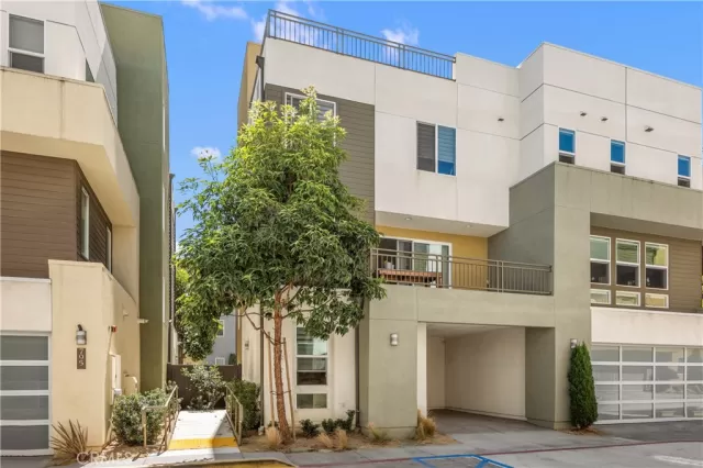 MLS: OC24047642 Condo For Sale