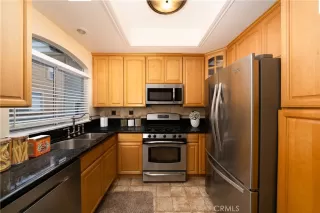 Photo #2: OC24047729 Listing 