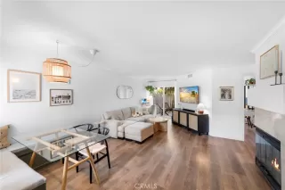 Photo #6: OC24048223 Listing 