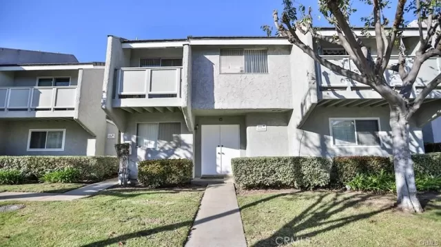 MLS: OC24048390 Condo For Sale