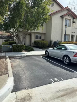 Photo #4: OC24048591 Listing