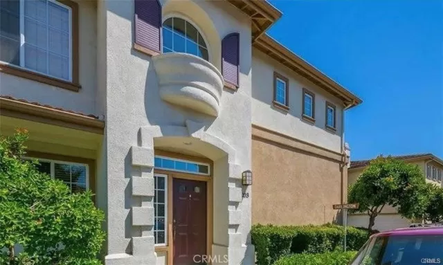 MLS: OC24048720 Condo For Sale