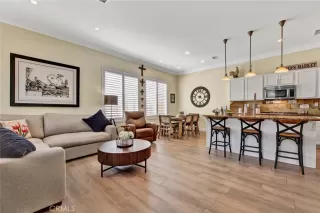 Photo #4: OC24048905 Listing 