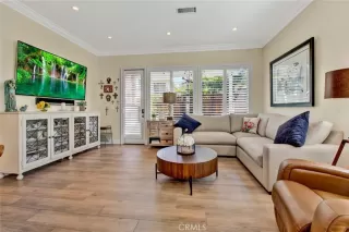 Photo #5: OC24048905 Listing 