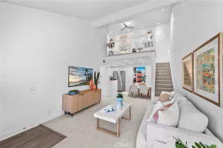 Photo #5: OC24048944 Listing 