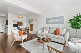 Photo #1: OC24048999 Listing 