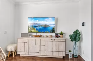 Photo #2: OC24048999 Listing 