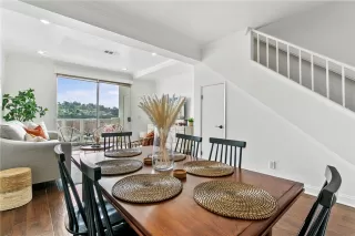 Photo #5: OC24048999 Listing 