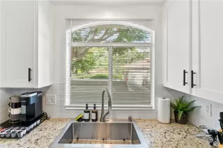 Photo #6: OC24048999 Listing 