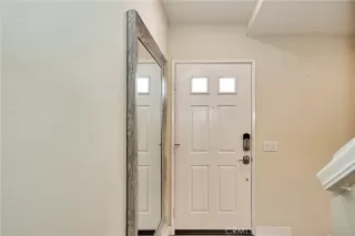 Photo #4: OC24049030 Listing 