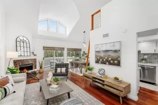 Photo #2: OC24049220 Listing 