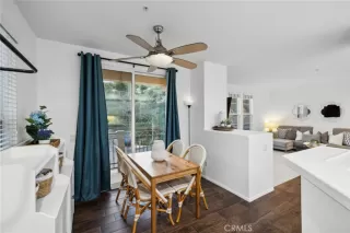 Photo #3: OC24049318 Listing