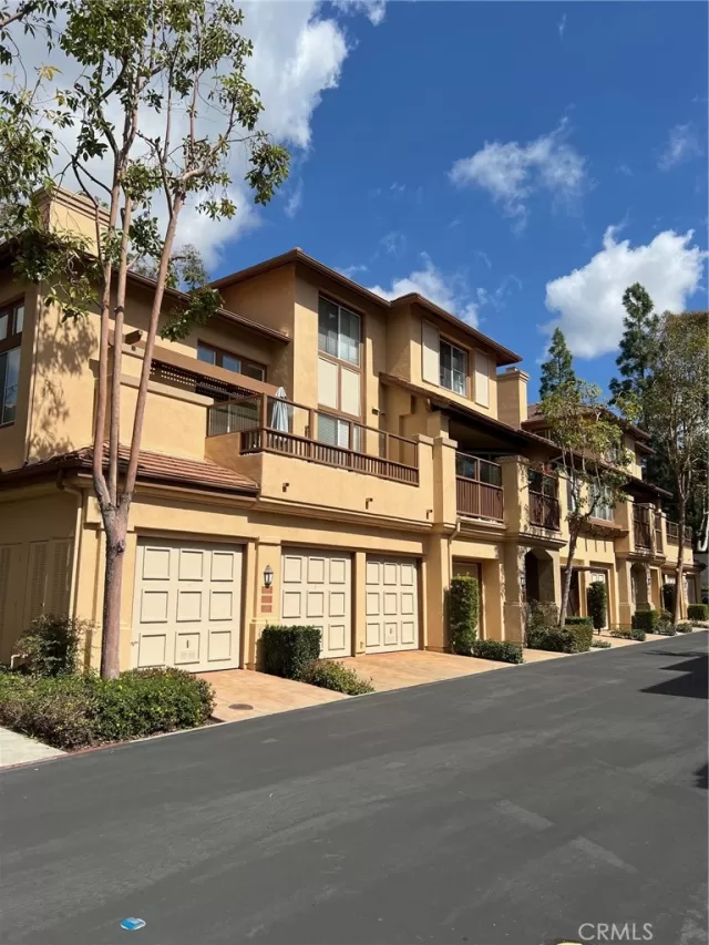 MLS: OC24049630 Condo For Sale