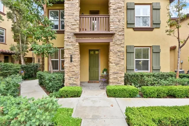 MLS: OC24049710 Condo For Sale