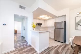 Photo #3: OC24049743 Listing 