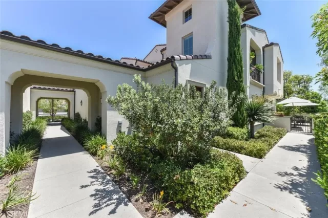 MLS: OC24049850 Condo For Sale