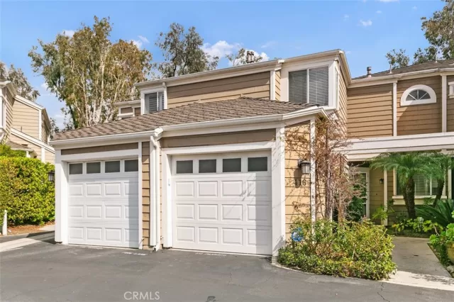 MLS: OC24049884 Condo For Sale