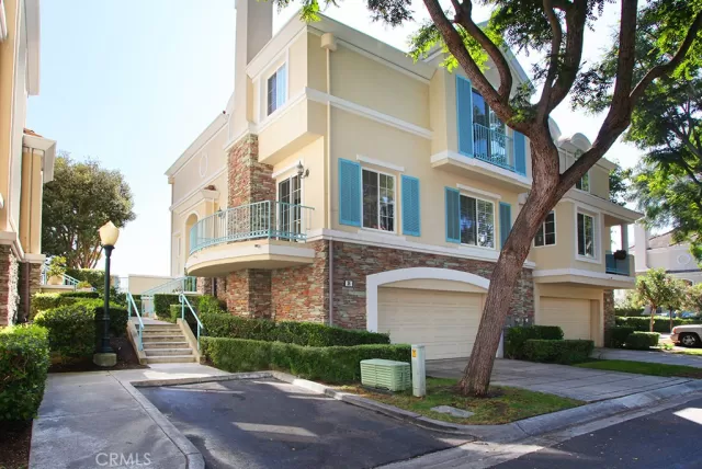 MLS: OC24050206 Condo For Sale