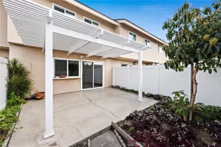 Photo #2: OC24050418 Listing 