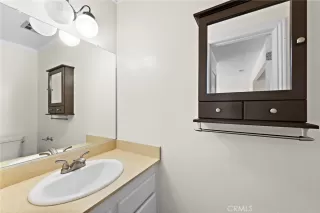 Photo #5: OC24050418 Listing 