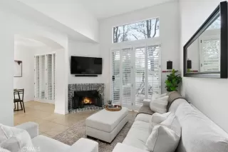 Photo #5: OC24050493 Listing 