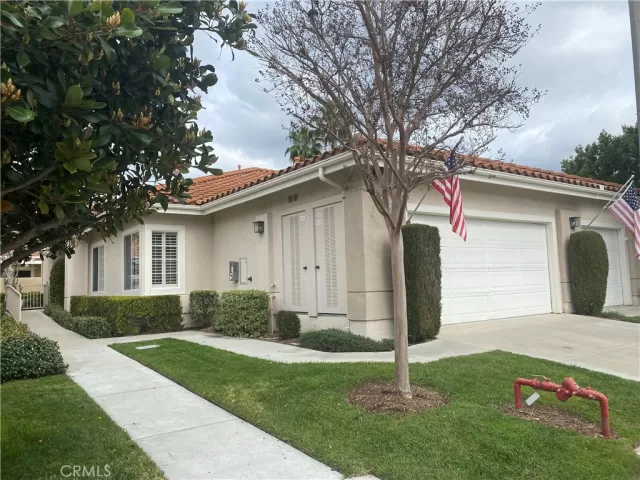 MLS: OC24050856 Condo For Sale