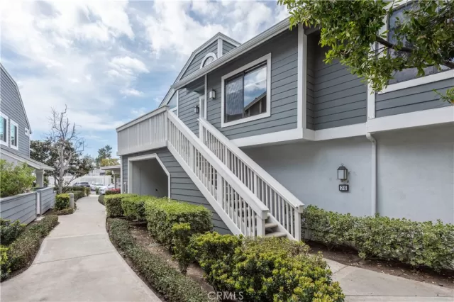 MLS: OC24051086 Condo For Sale