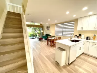 Photo #3: OC24051532 Listing 