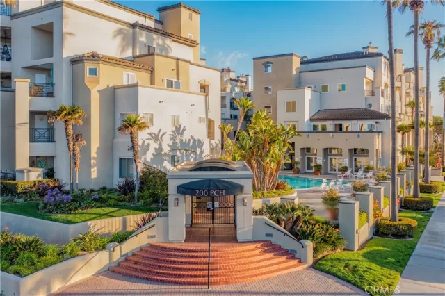 MLS: OC24052185 Condo For Sale